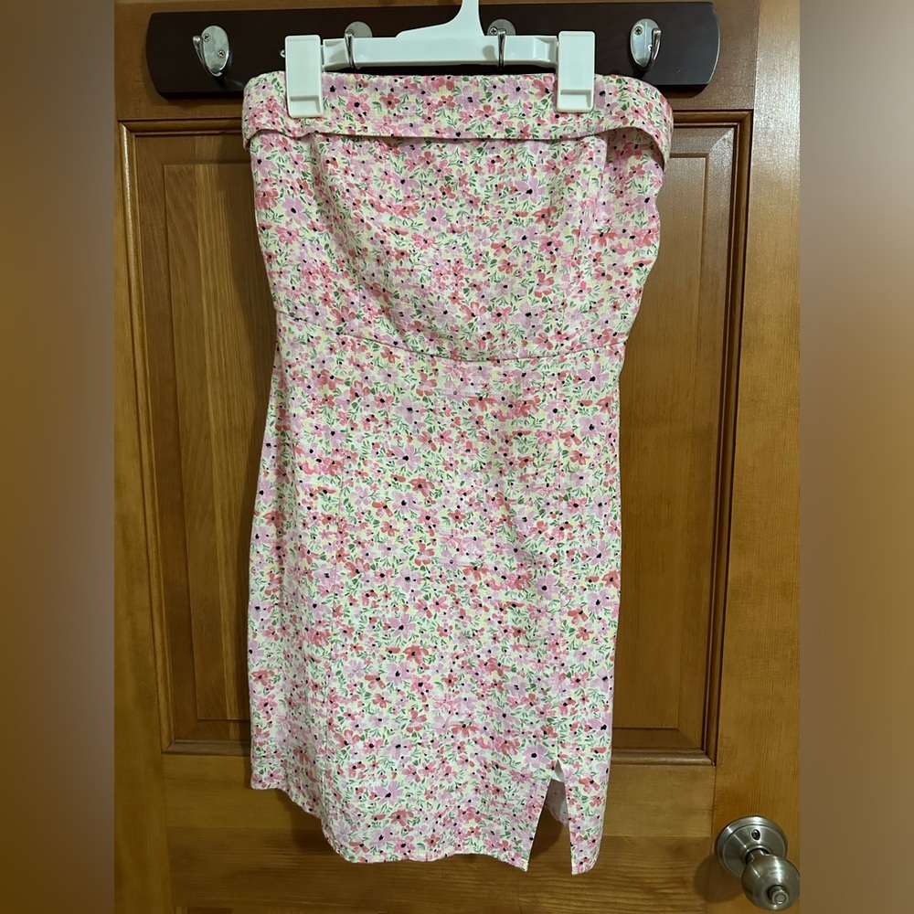 Aeropostale pink and yellow flowered strapless dress